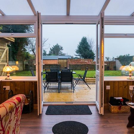 Hot Tub Pet Friendly Luxury Cosy Cottage, Near Withernsea And Patrington Welwick Esterno foto