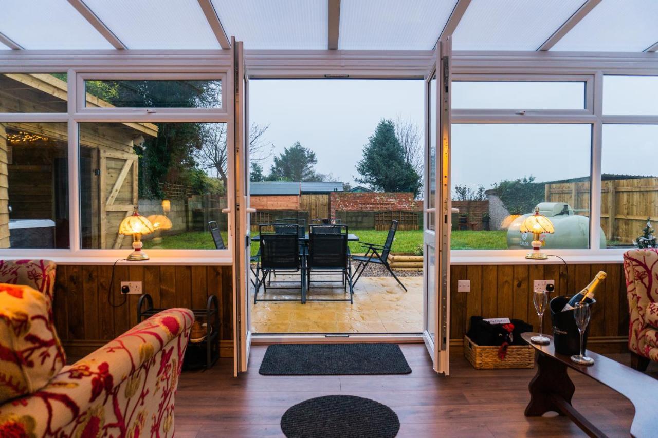 Hot Tub Pet Friendly Luxury Cosy Cottage, Near Withernsea And Patrington Welwick Esterno foto