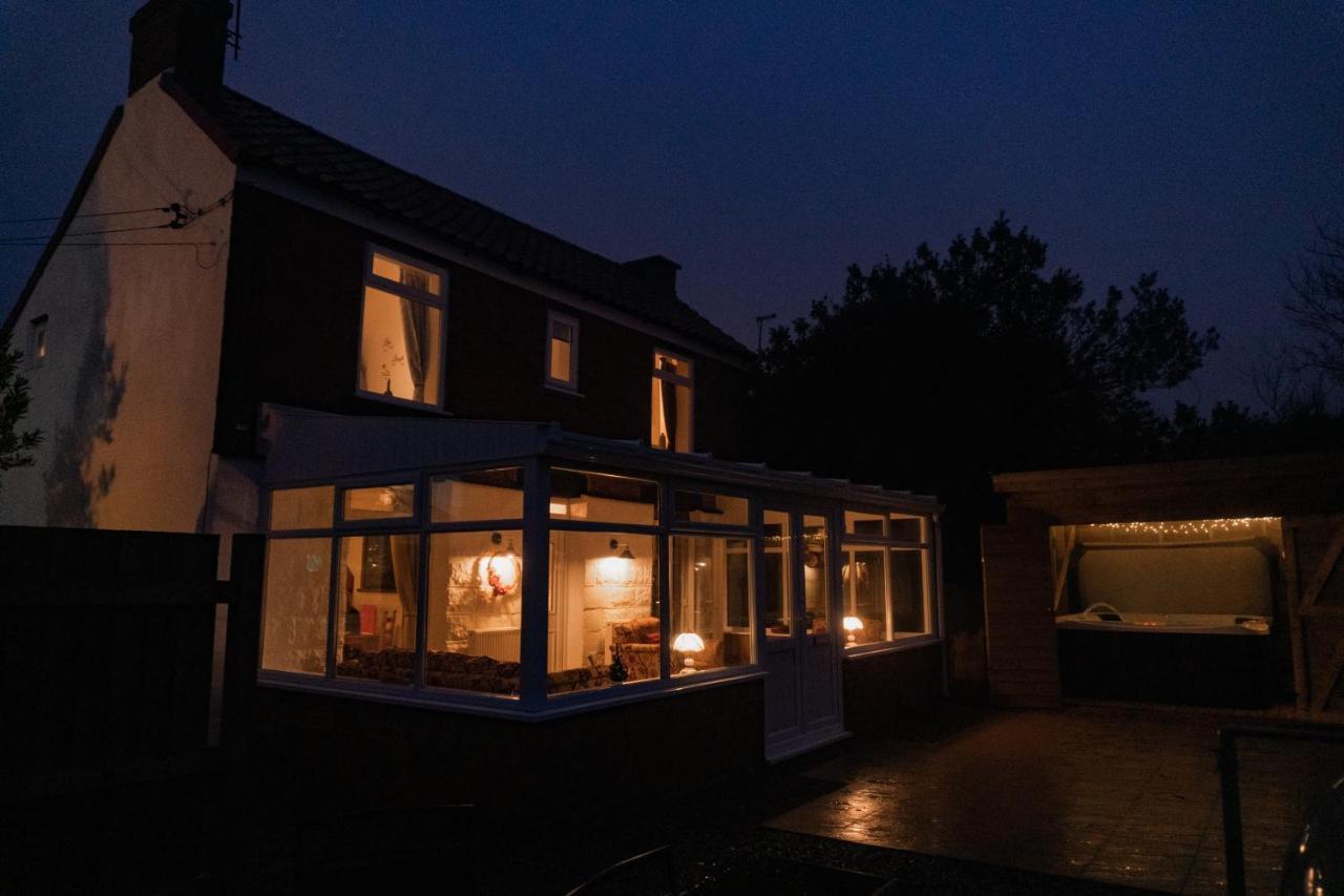Hot Tub Pet Friendly Luxury Cosy Cottage, Near Withernsea And Patrington Welwick Esterno foto